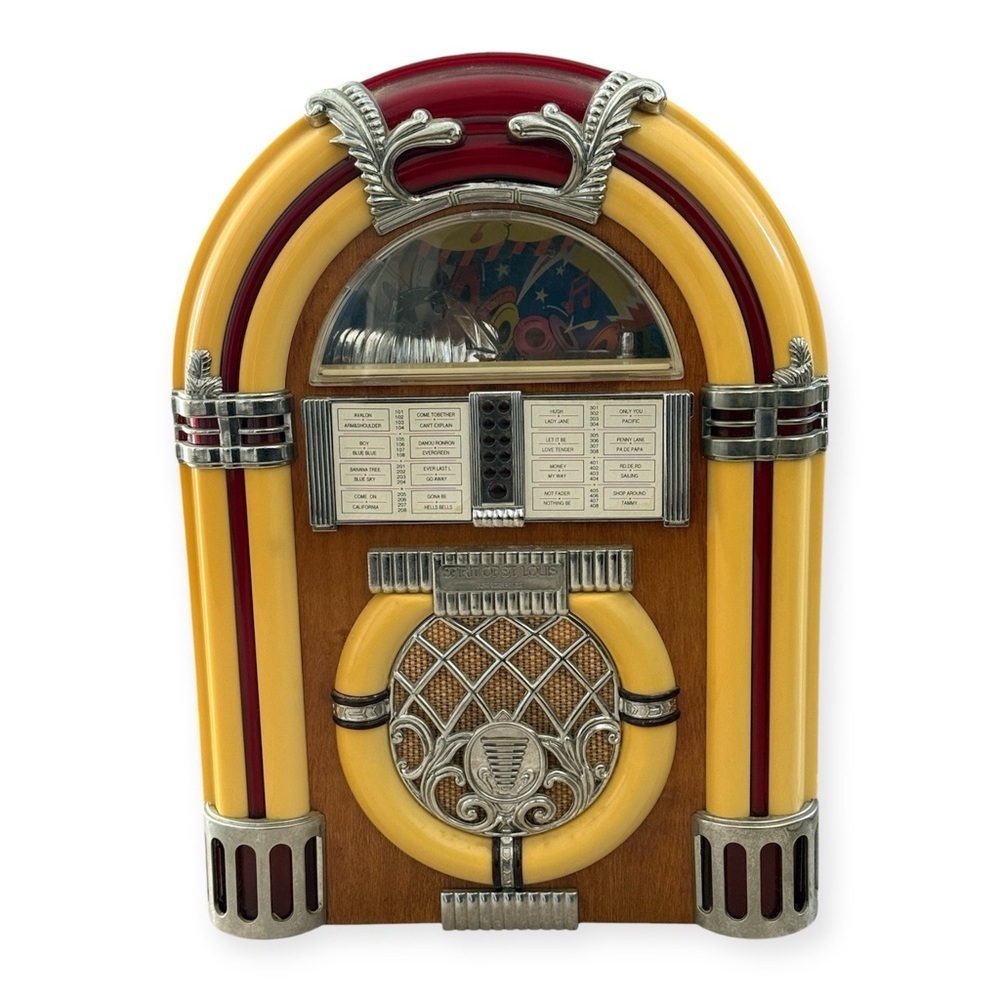 vintage Spirit of St. Louis tabletop jukebox radio and cassette player